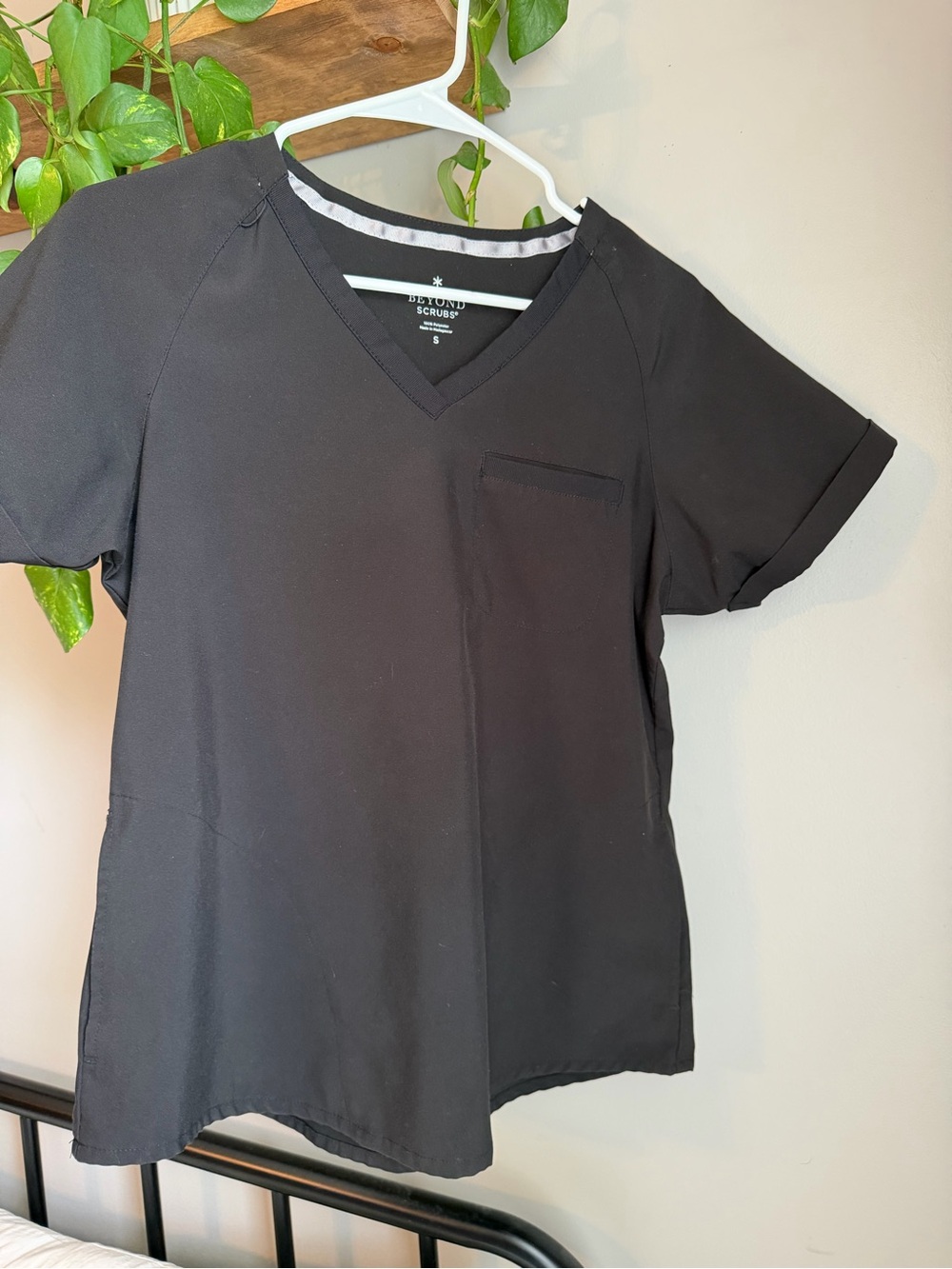 Beyond Scrubs Women's Black V-Neck Short Sleeve Scrub Top